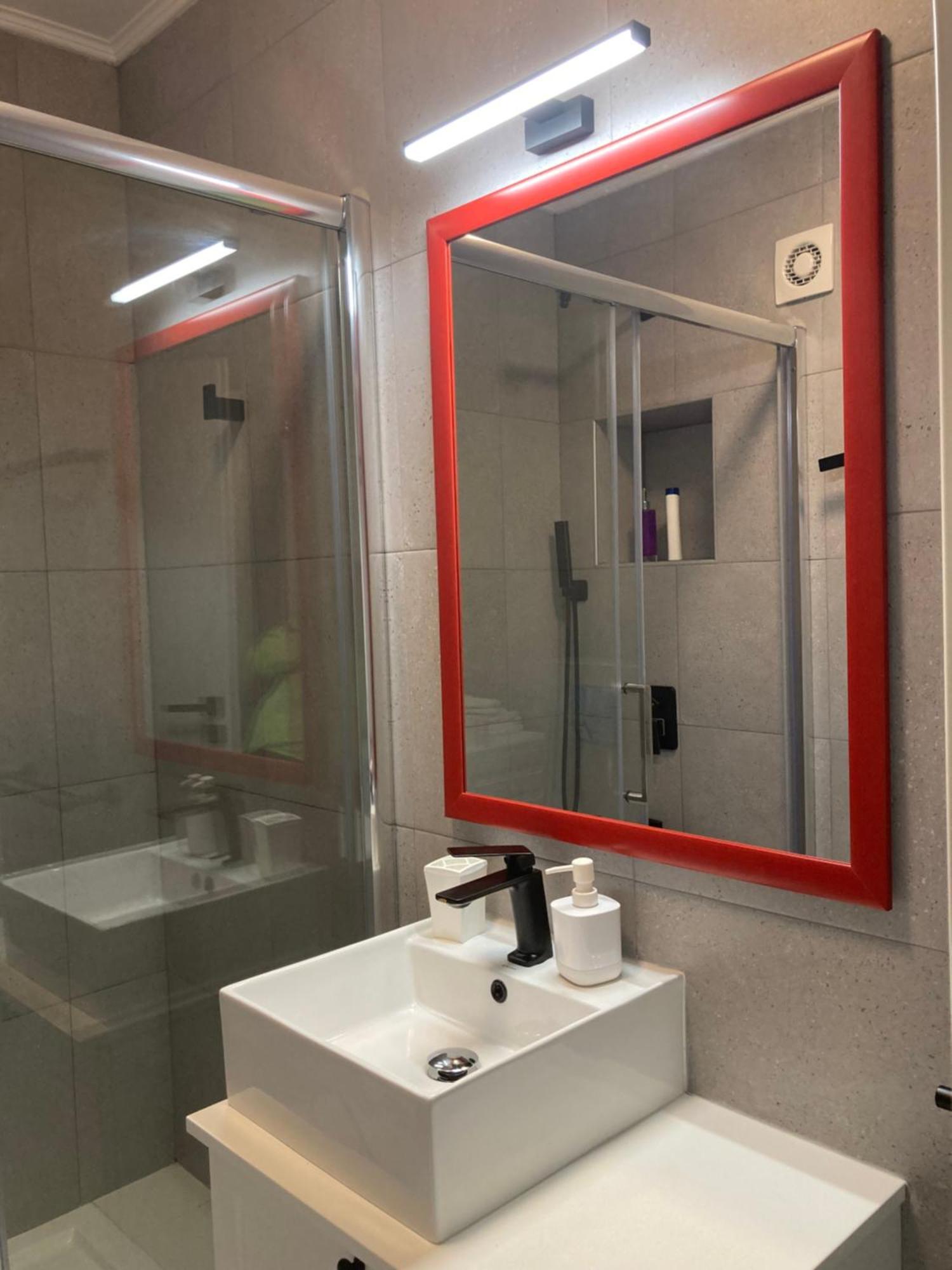 Apartamentul Max, Practic Si Confortabil Nagyvárad Kültér fotó